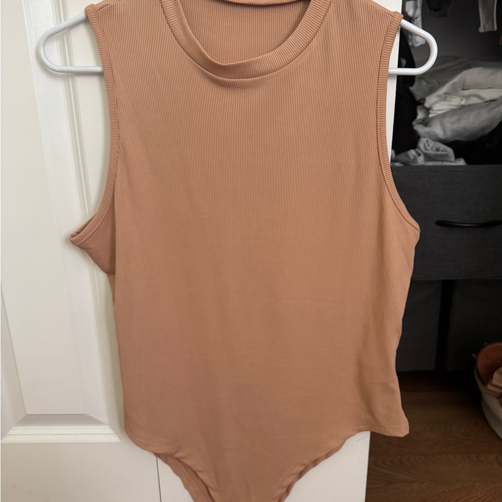 SHEIN Sleeveless Beige Ribbed Bodysuit